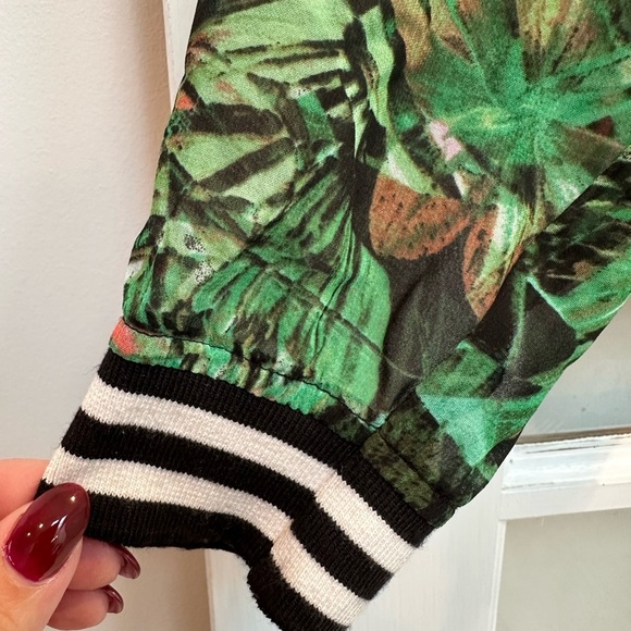 Juicy Couture Jungle Green Lush Tropical Bomber Zip Jacket Size Medium M - Picture 9 of 13